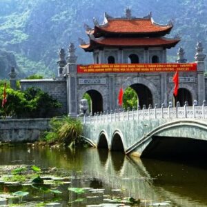 Hoa Lu – Tam Coc – Mua Cave in Ninh Binh (Day Trip from Hanoi)