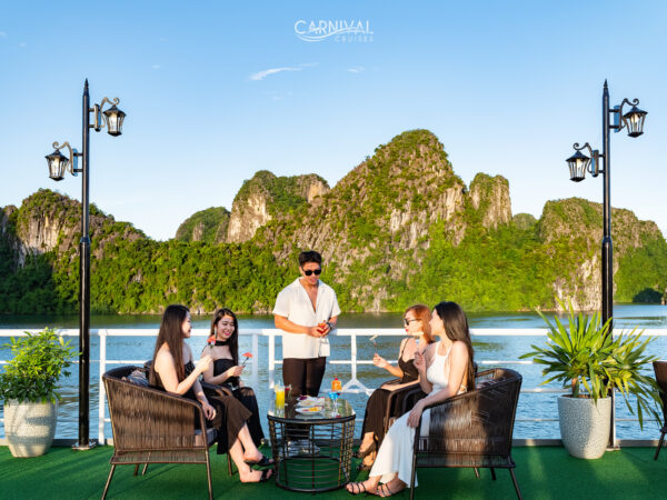 Ha Long Bay Day Tour with Sung Sot & Ti Top by Carnival Cruise - Image 3