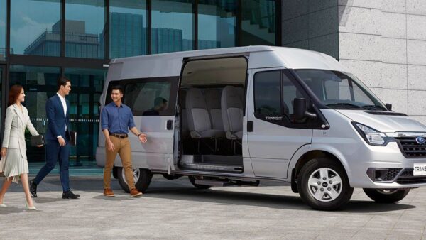 16-Seater Private Car – Tan Son Nhat Airport (Ho Chi Minh City) - Image 4