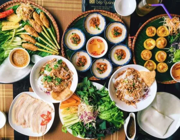 Hoi An Walking Food Tour (English Guide) - Image 3