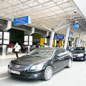 4-Seater Private Car – Van Don Airport (Quang Ninh)
