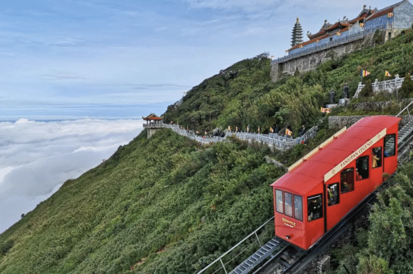 SunWorld Fansipan Legend Cable Car and Muong Hoa Monorail Ticket (Sapa) - Image 9