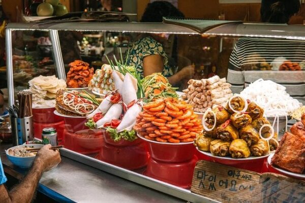 Hoi An Walking Food Tour (English Guide) - Image 4
