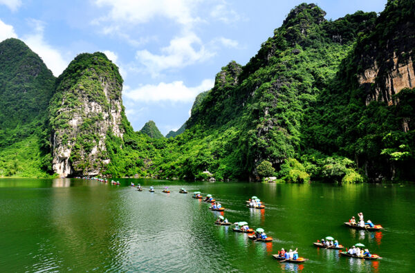 Hoa Lu - Tam Coc in Ninh Binh (Day Trip from Hanoi)