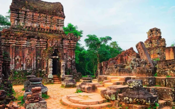 My Son Holy Land & Hoi An Ancient town Day Tour from Da Nang